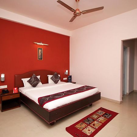 Hotel Rockbay, Puri Swimming-Pool, Near-Sea-Beach-And-Temple Fully-Air-Conditioned-Hotel With-Lift-And-Parking-Facility Buitenkant foto