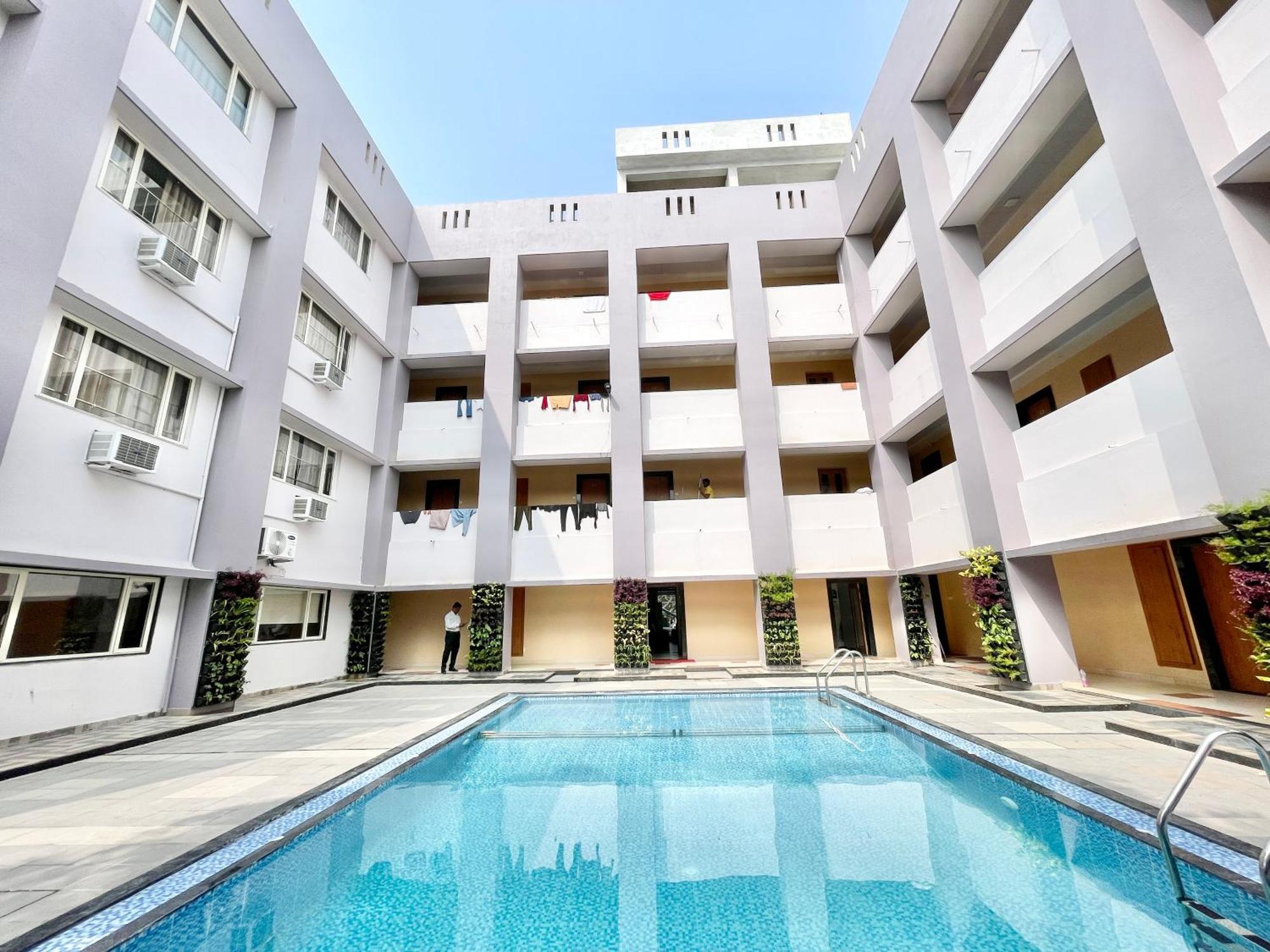 Hotel Rockbay, Puri Swimming-Pool, Near-Sea-Beach-And-Temple Fully-Air-Conditioned-Hotel With-Lift-And-Parking-Facility Buitenkant foto