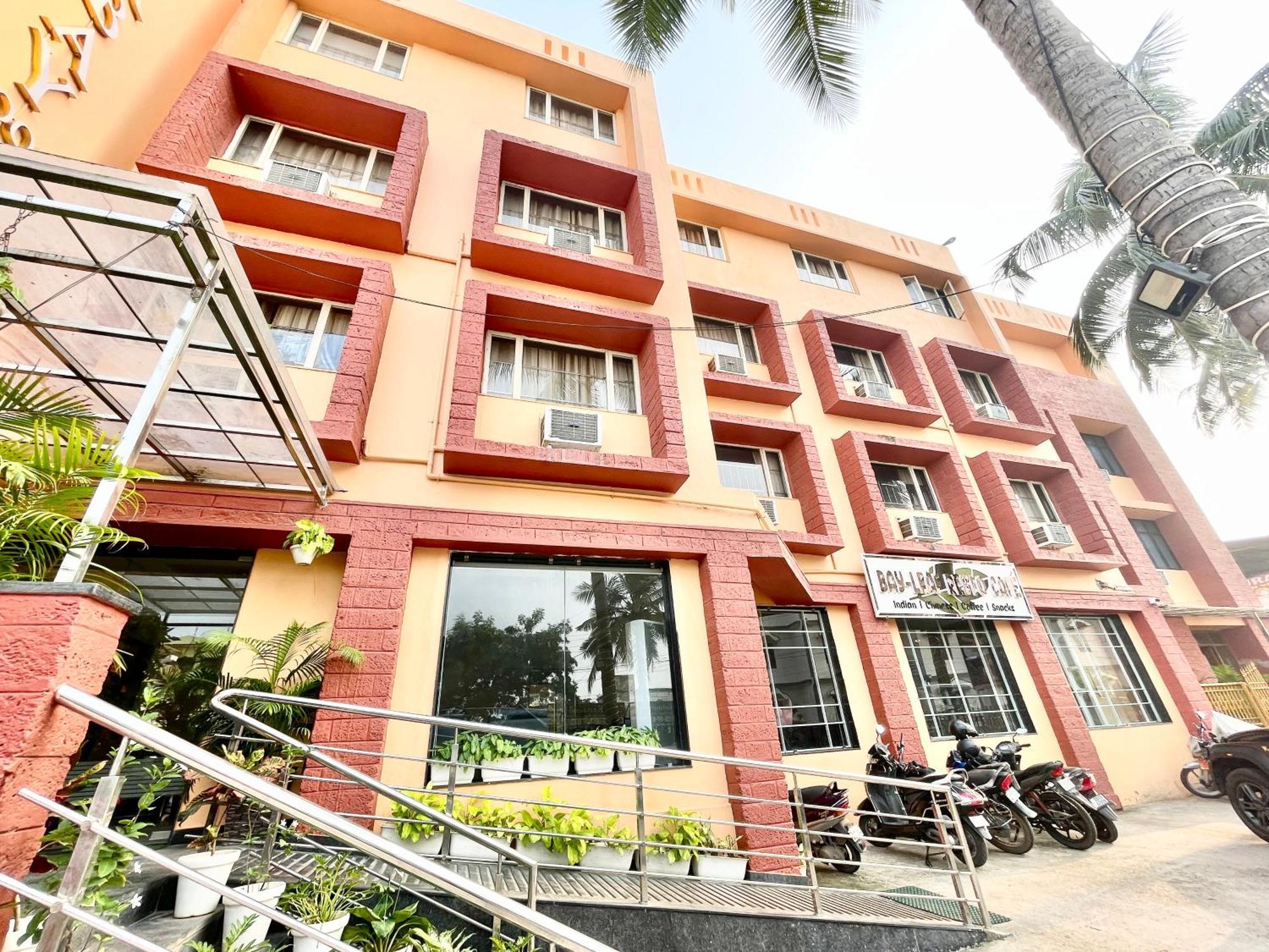 Hotel Rockbay, Puri Swimming-Pool, Near-Sea-Beach-And-Temple Fully-Air-Conditioned-Hotel With-Lift-And-Parking-Facility Buitenkant foto